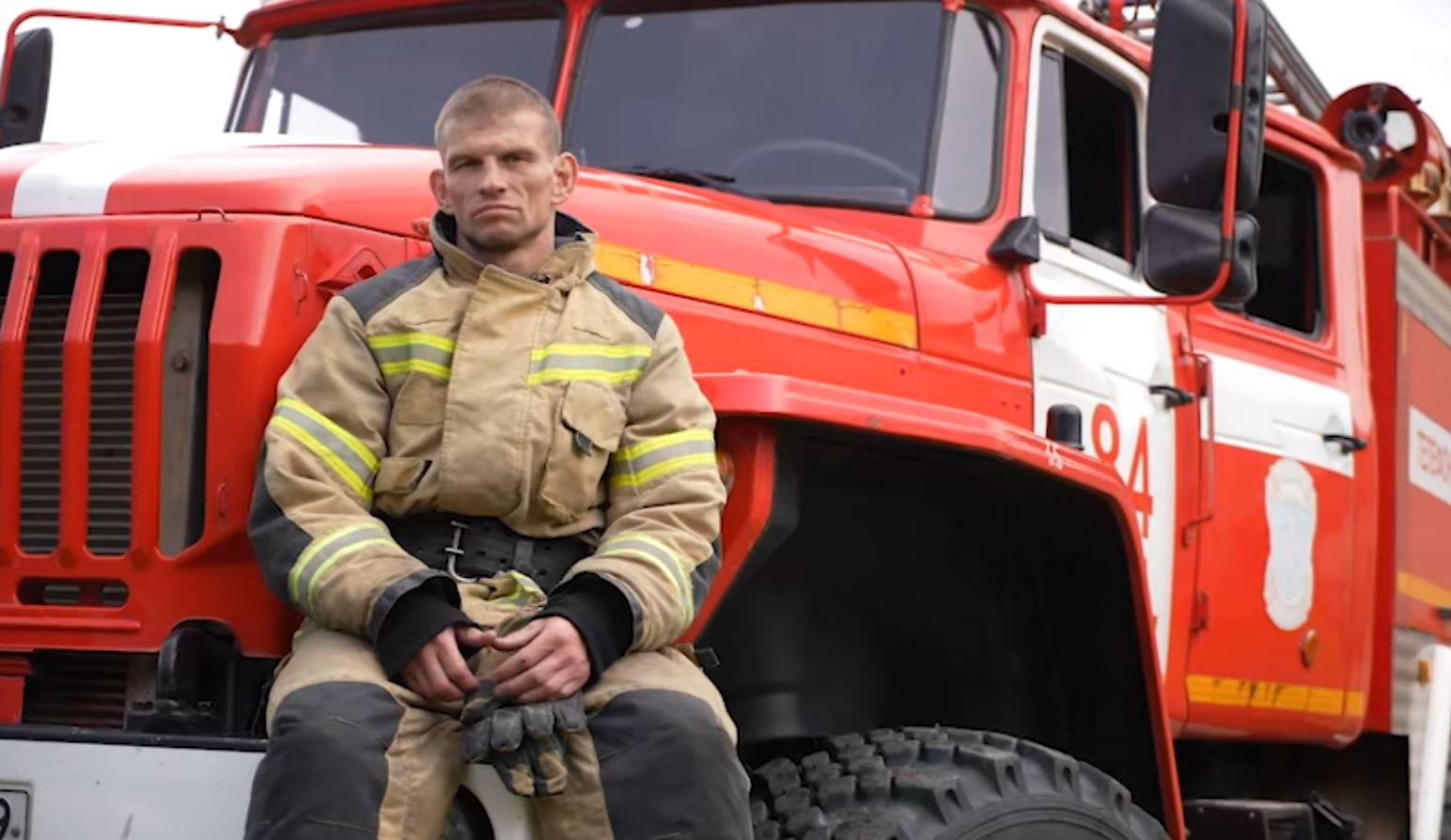 Владимир Войтюк работает пожарным в одном из подразделений МЧС Нытвы