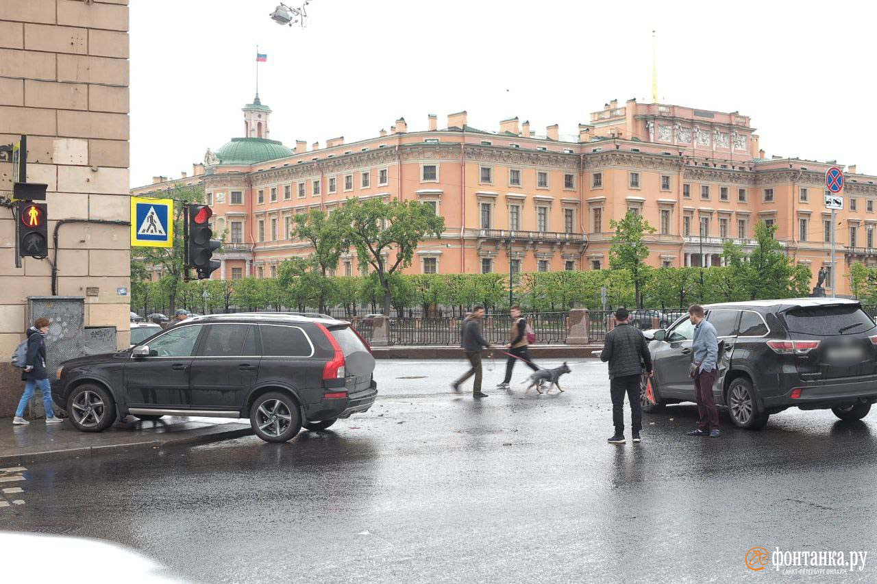 Фонтанка кулибаба освобожден. Жизнь в Питере. Санкт-Петербург туризм. Фонтанка Питер.