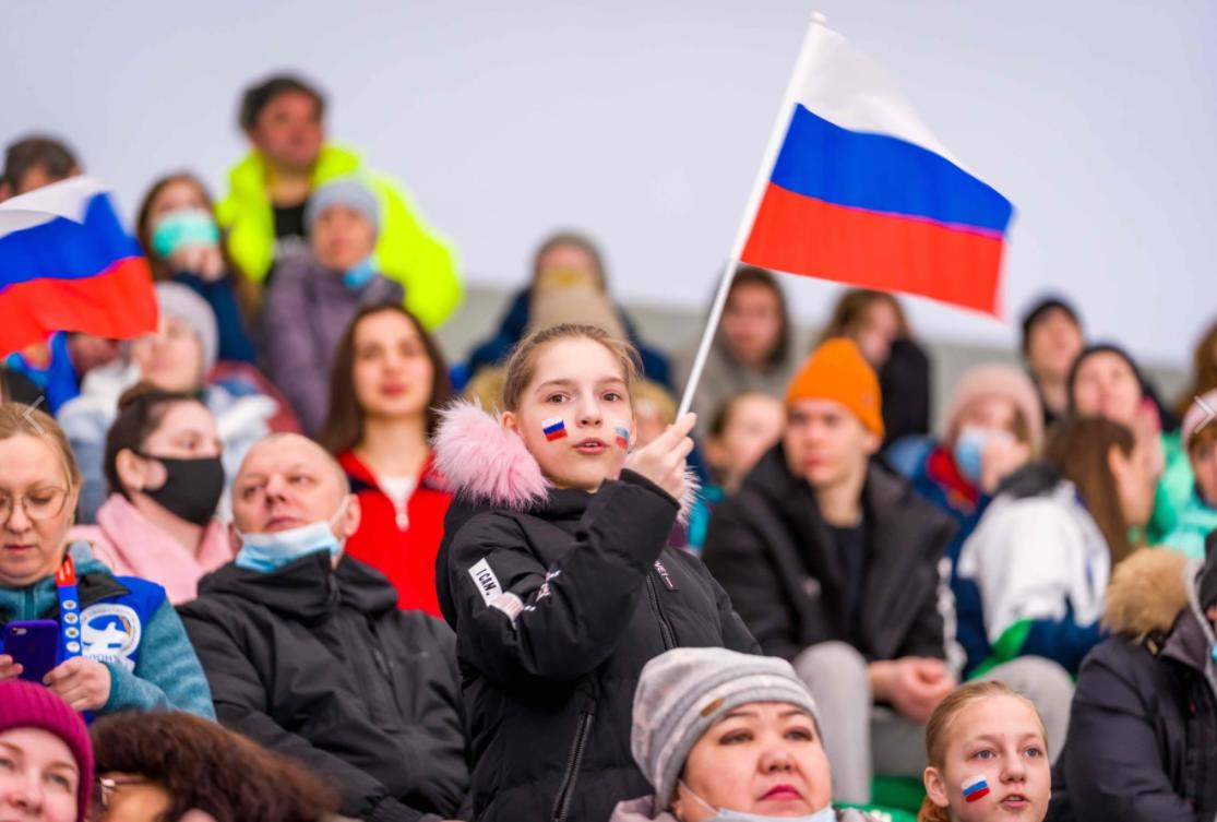 Болельщики активно поддерживали спортсменов Болельщики активно поддерживали спортсменов