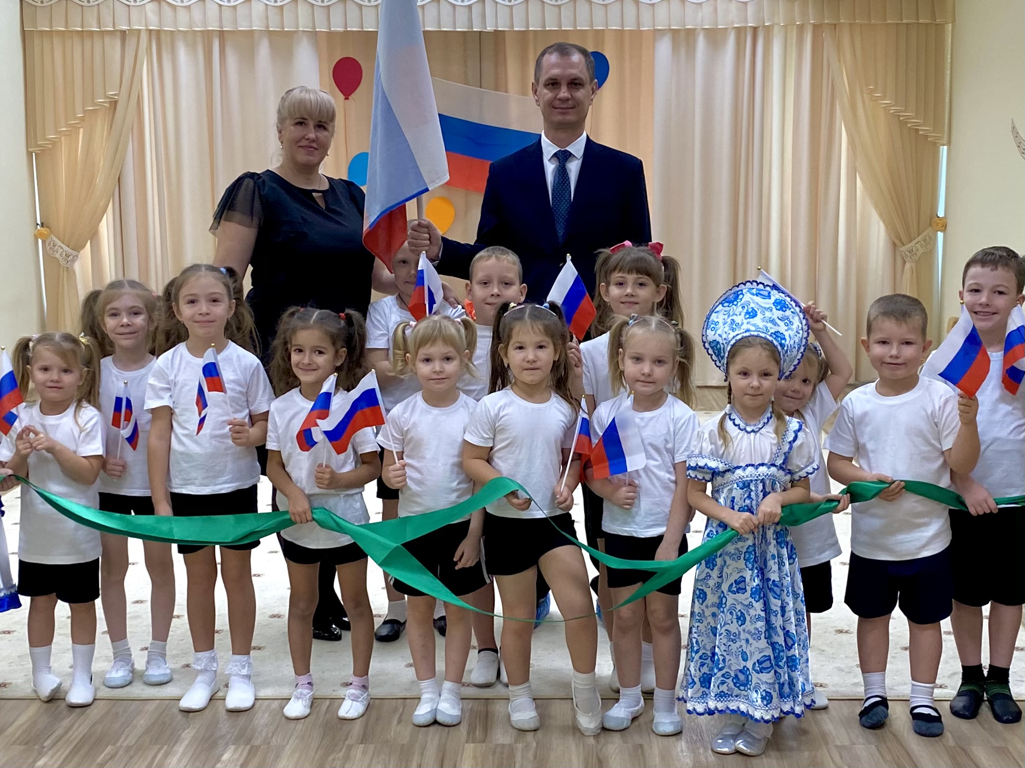 Танцевальные, гимнастические и песенные номера маленьких артистов стали любимой частью внутрикорпоративных торжеств «ЕвроХим-ВолгаКалия»