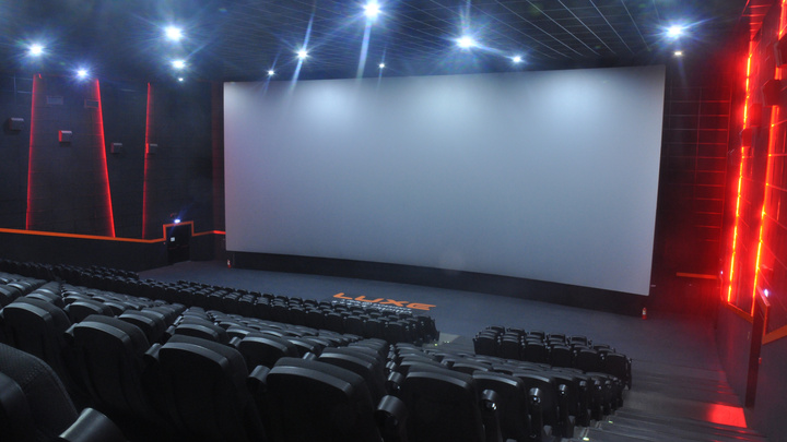 «Принципиально не показываем "санкционку"»: как выживает легендарный челябинский кинотеатр