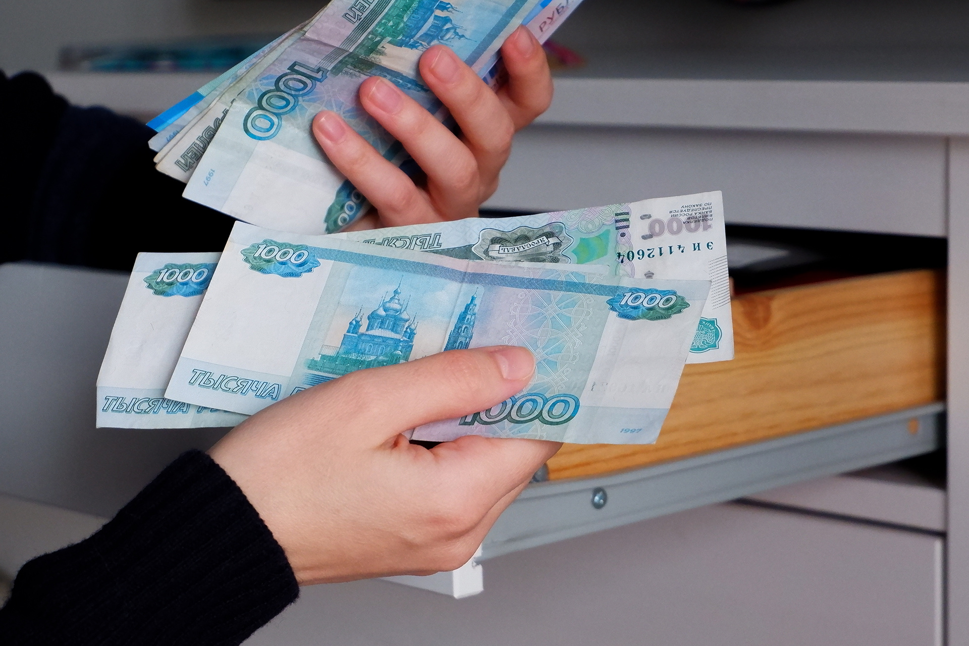 Продавец украл у магазина почти 1,5 миллиона рублей выручки в Забайкалье