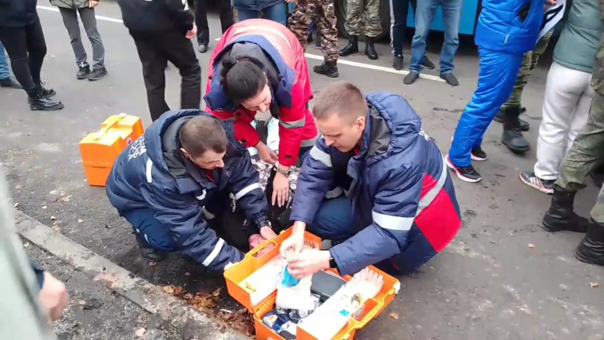 17 23 октября. Дети около школы. Трагедия в Кемерово 2022. Мобилизованные из Кузбасса.