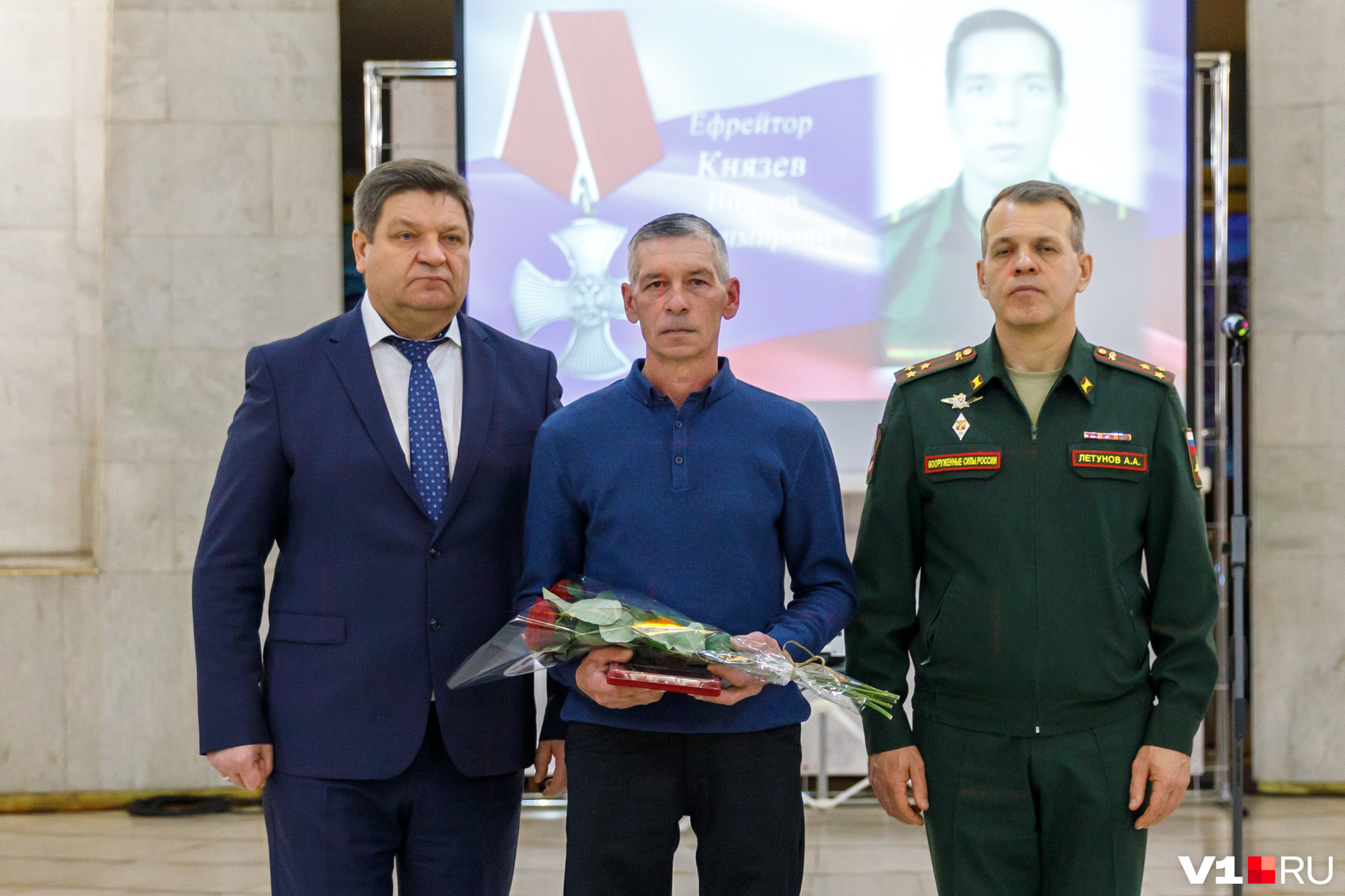 Владимир Князев рассказал, что сын погиб, помогая мирным жителям