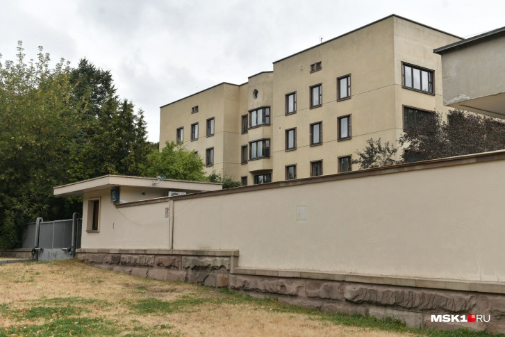 Квартиру в этом доме Горбачев продал Игорю Крутому Квартиру в этом доме Горбачев продал Игорю Крутому