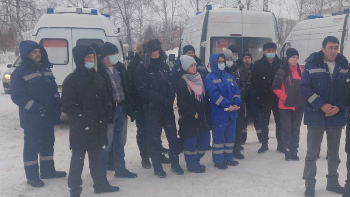 Решение всех проблем: бастующих медиков скорой помощи в Башкирии переводят в другую больницу