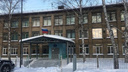 «Там тирания»: в Новосибирске из школы уволились <nobr class="_">14 учителей</nobr> за полгода — родители винят директора