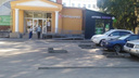 Прокуратура проверила сруб елей на месте парковки у «Пятерочки» в Новосибирске