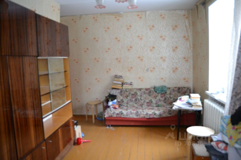 Наверное, каждый из нас когда-то жил в такой советской квартире