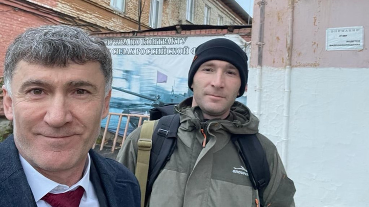 «На лицах решительность и отвага»: мэр свердловского города похвастался, что отправил сына на спецоперацию