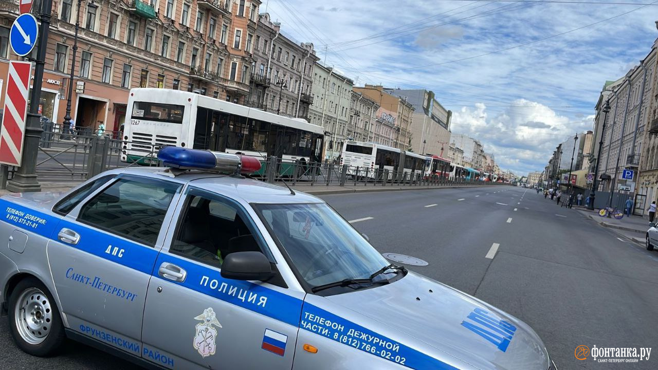 Закрытие движение по Лиговскому проспекту в центре Петербурге 28 июля  2022г. в день репетиции парада ВМФ, фото, видео - 28 июля 2022 - ФОНТАНКА.ру