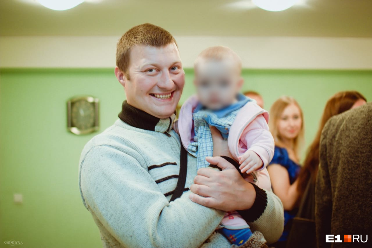 «Жена в шоке: она осталась одна с тремя детьми». В Екатеринбурге мобилизовали многодетного отца с гипертонией