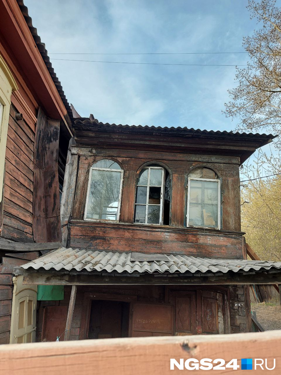 Таких горниц в деревянных домах Иркутска очень много Таких горниц в деревянных домах Иркутска очень много