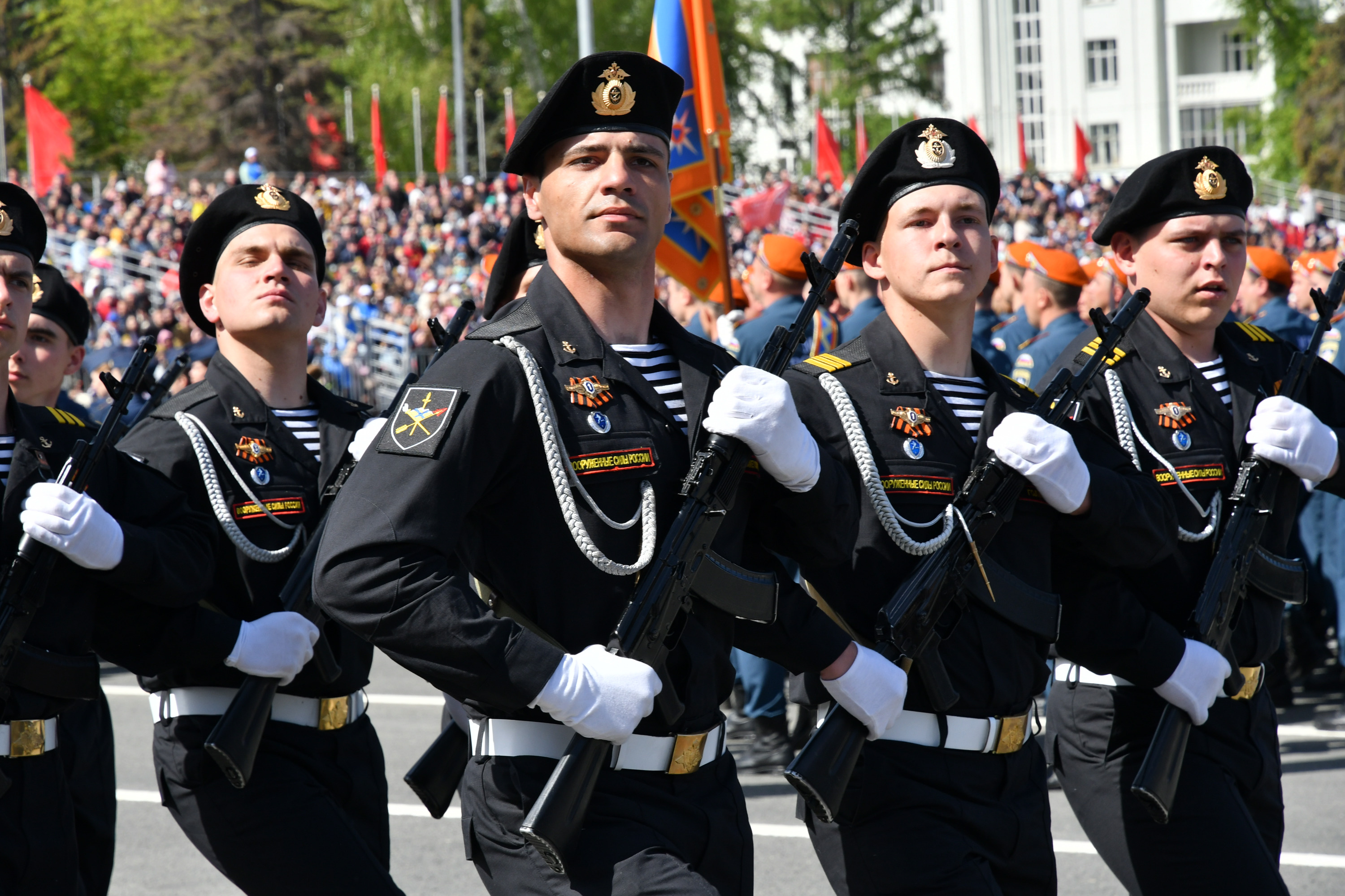 Самарский военно. Парад Победы 2022 Самара. Военная форма на параде Победы. Военный парад Самара. Военный оркестр в Самаре на параде Победы 2022.