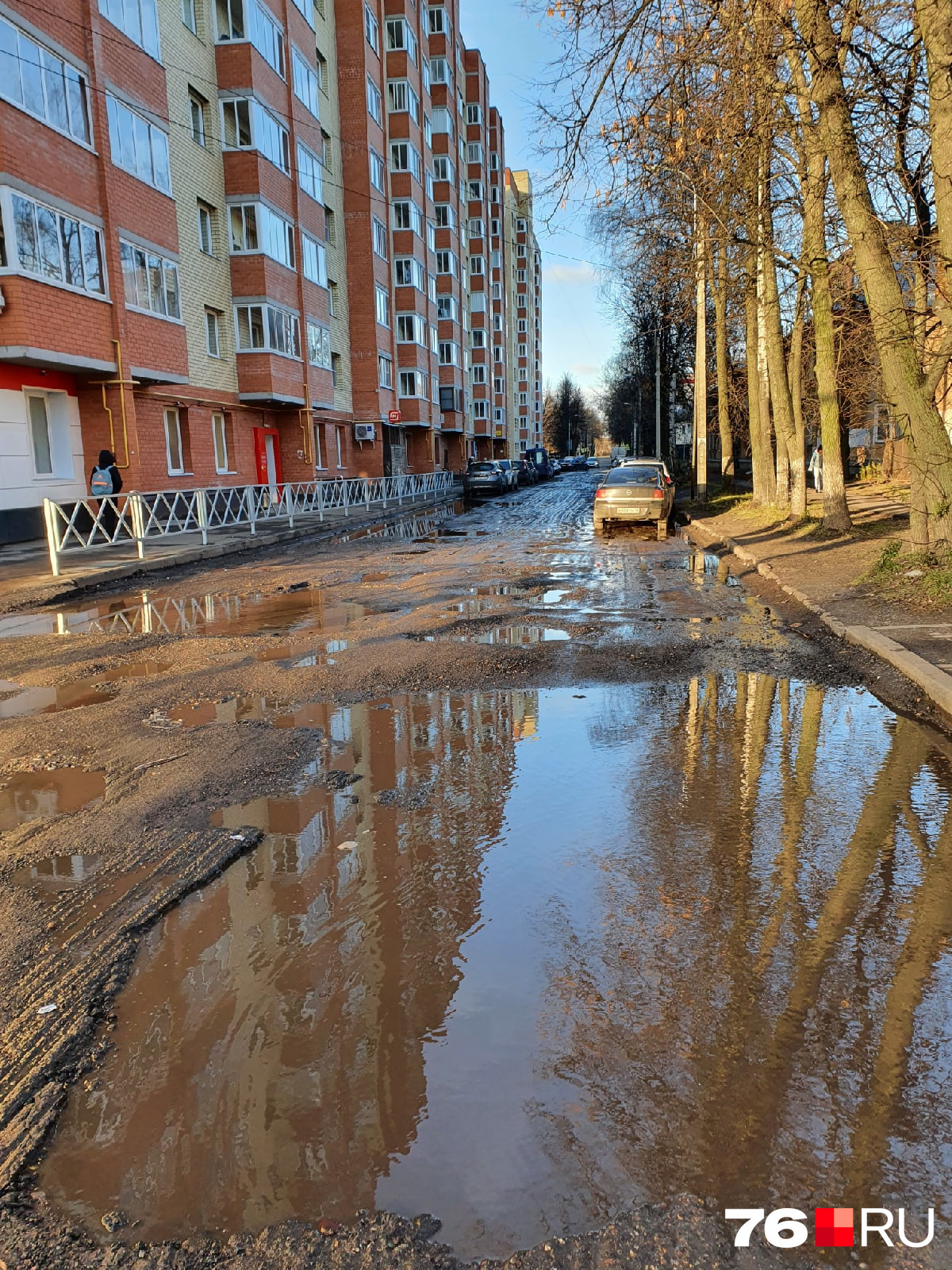 Ездить по улице Жукова достаточно проблематично уже несколько лет Ездить по улице Жукова достаточно проблематично уже несколько лет