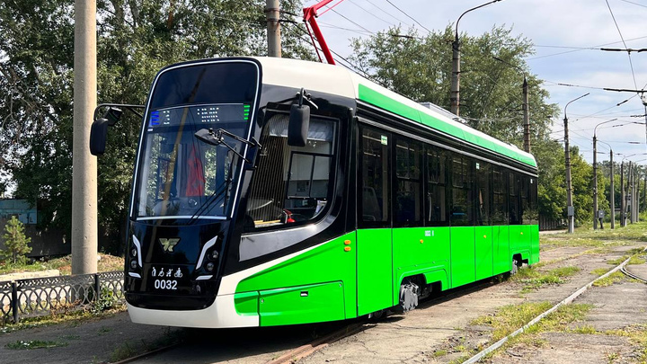 Новые трамваи, сделанные специально для Челябинска, вывели на линию
