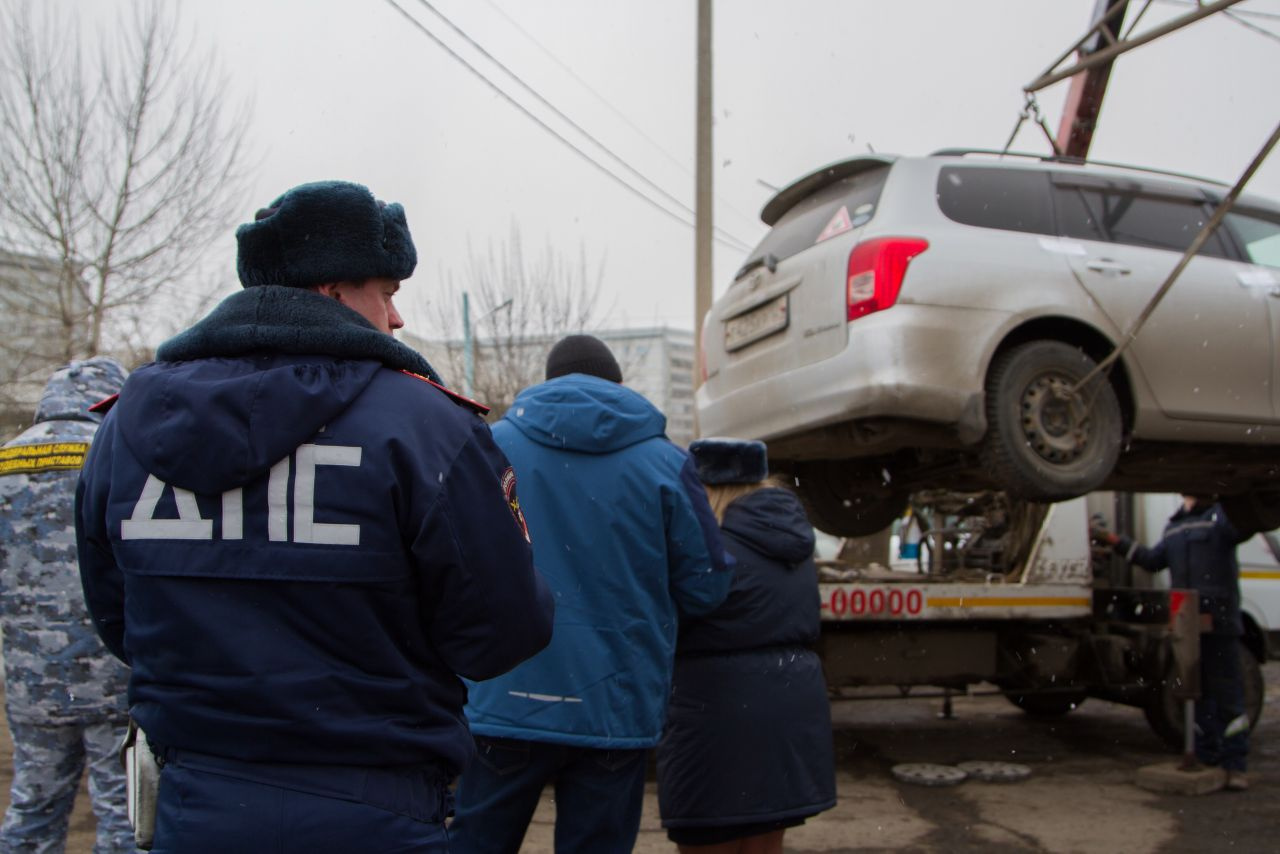 Не Lexus конечно, но владелец Fielder тоже поднакопил долгов по алиментам Не Lexus конечно, но владелец Fielder тоже поднакопил долгов по алиментам