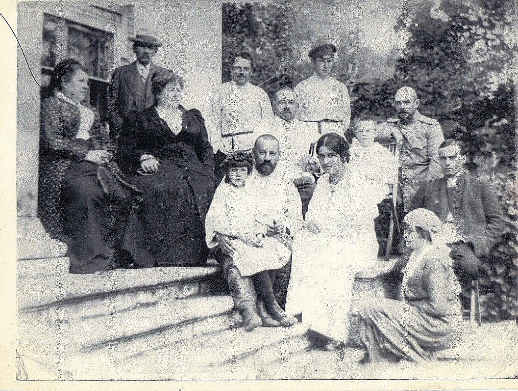Семья Шоттов, 1914 год