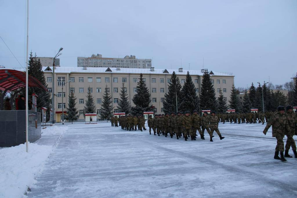 Вице-премьер опубликовал фото с отправки военных