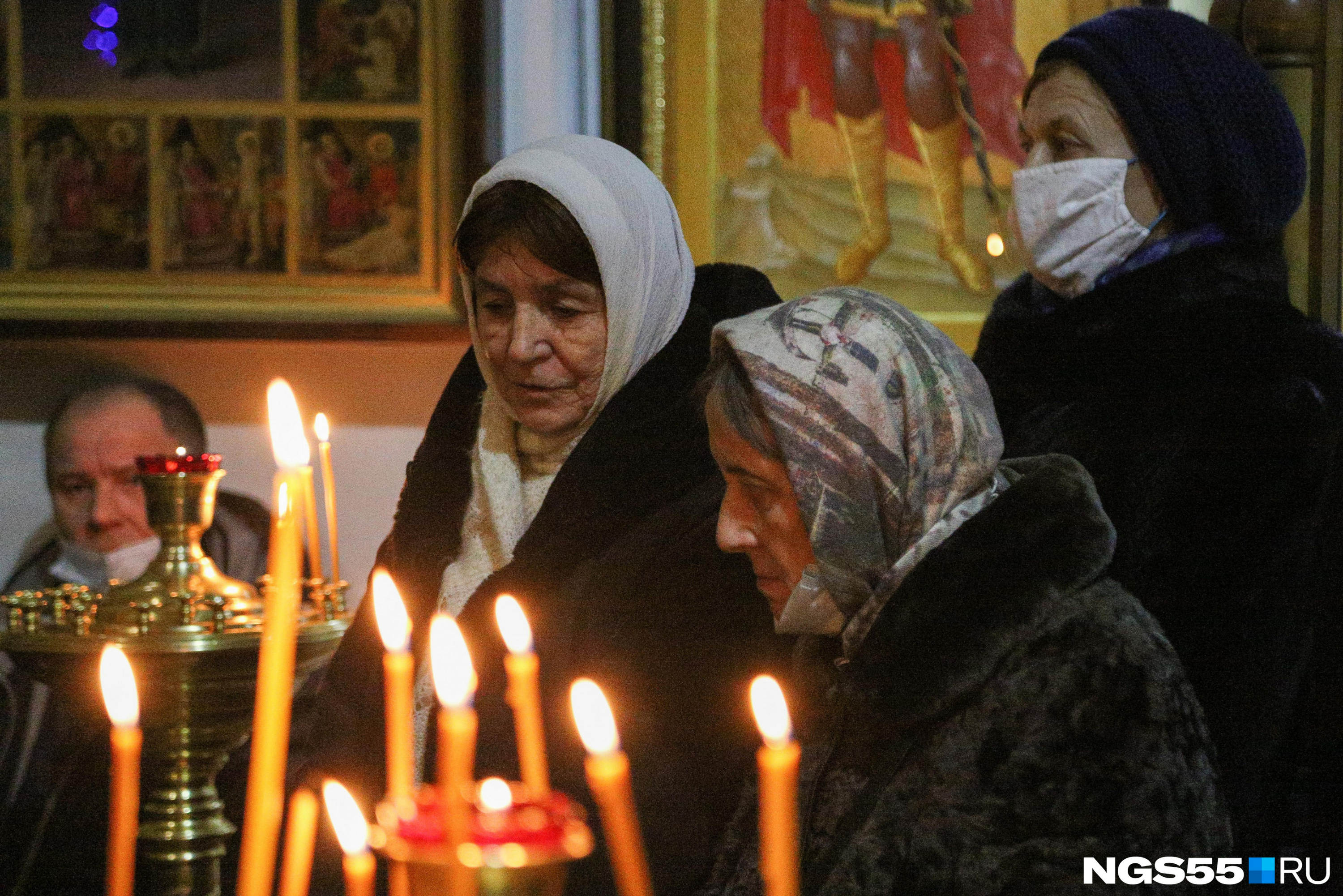 Служба в церкви на Рождество