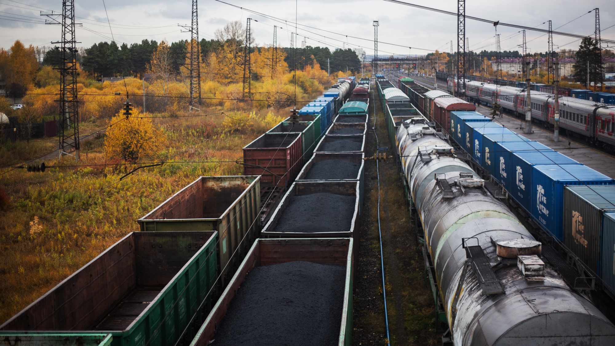 Добыча и экспорт угля в Кузбассе снизились: эксперты — о том, что это значит для региона и почему так происходит