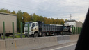 На трассе Пермь — Краснокамск столкнулись две фуры и автобус. Копится пробка