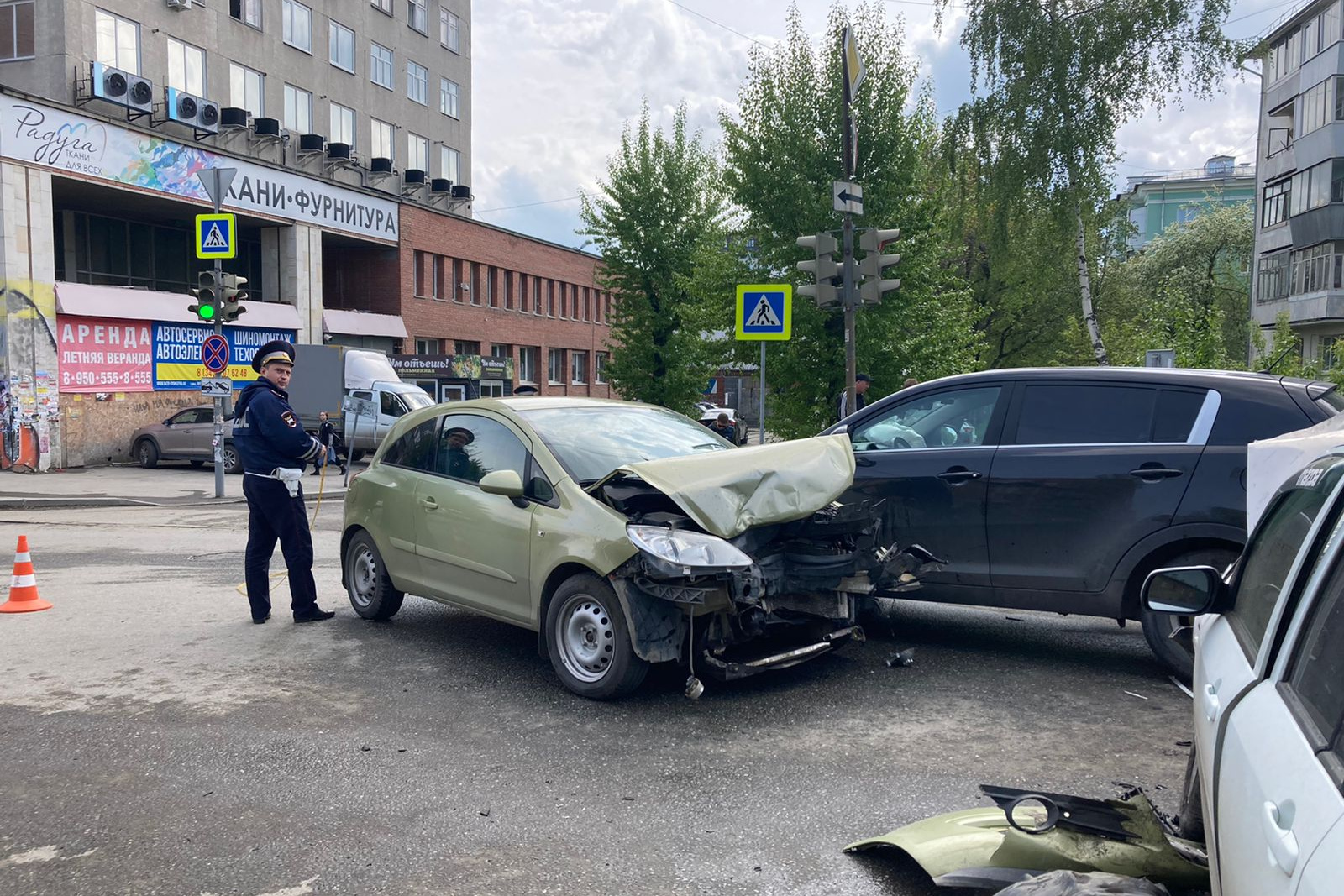 Последние новости екатеринбурга происшествия. ДТП на Сибирском тракте сегодня Екатеринбург. Авария на Сибирском тракте. Новости Екатеринбурга происшествия. Авария на Сибирском тракте Екатеринбург сегодня.