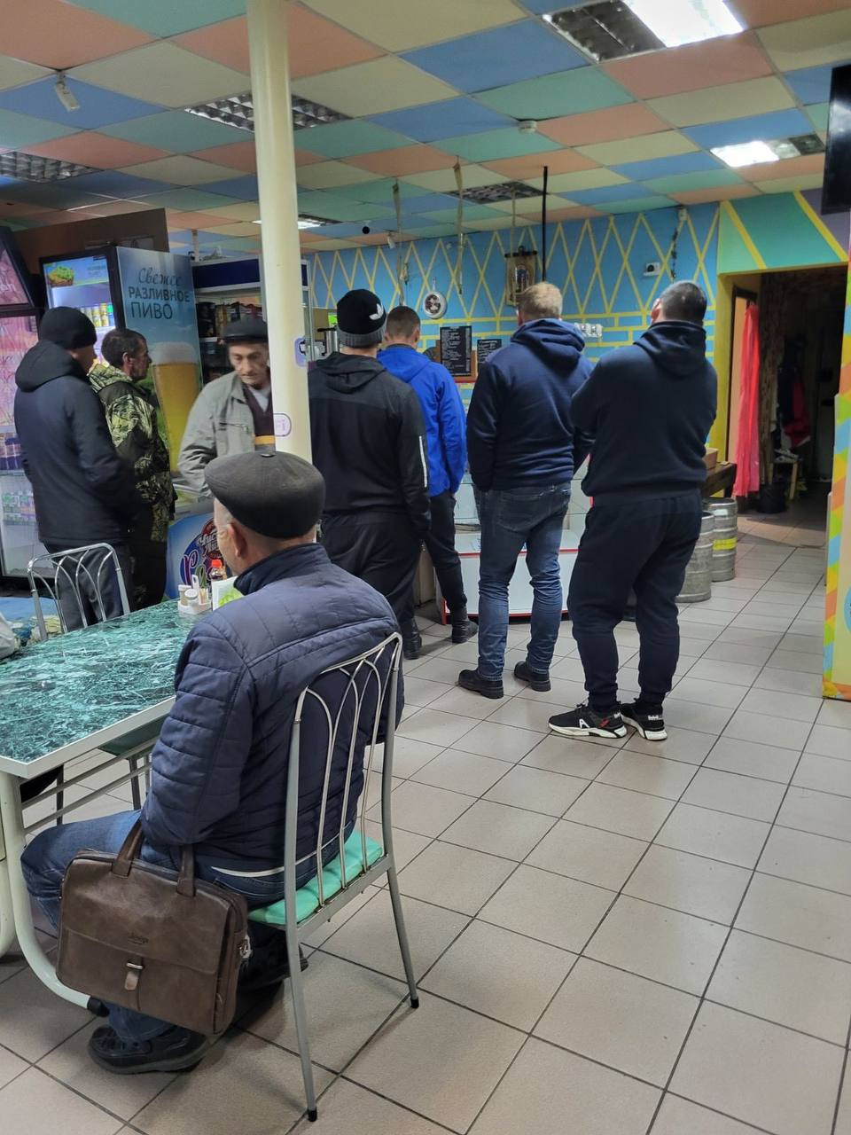 Мобилизованных мужчин бесплатно накормили в буузной в Песчанке