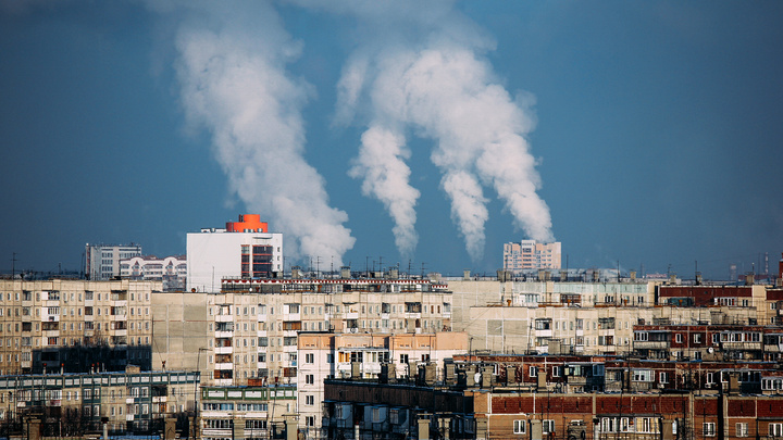 Власти полгода назад обещали установить в 4 городах Кузбасса датчики выбросов: почему их всё еще нет