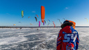 Морозы, Обское и паруса: в Новосибирске открыли всероссийский сезон по зимнему парусному спорту — фоторепортаж