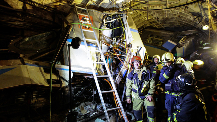 В деле о гибели 24 человек в московском метро поставили точку спустя восемь лет: трое обвиняемых услышали приговоры
