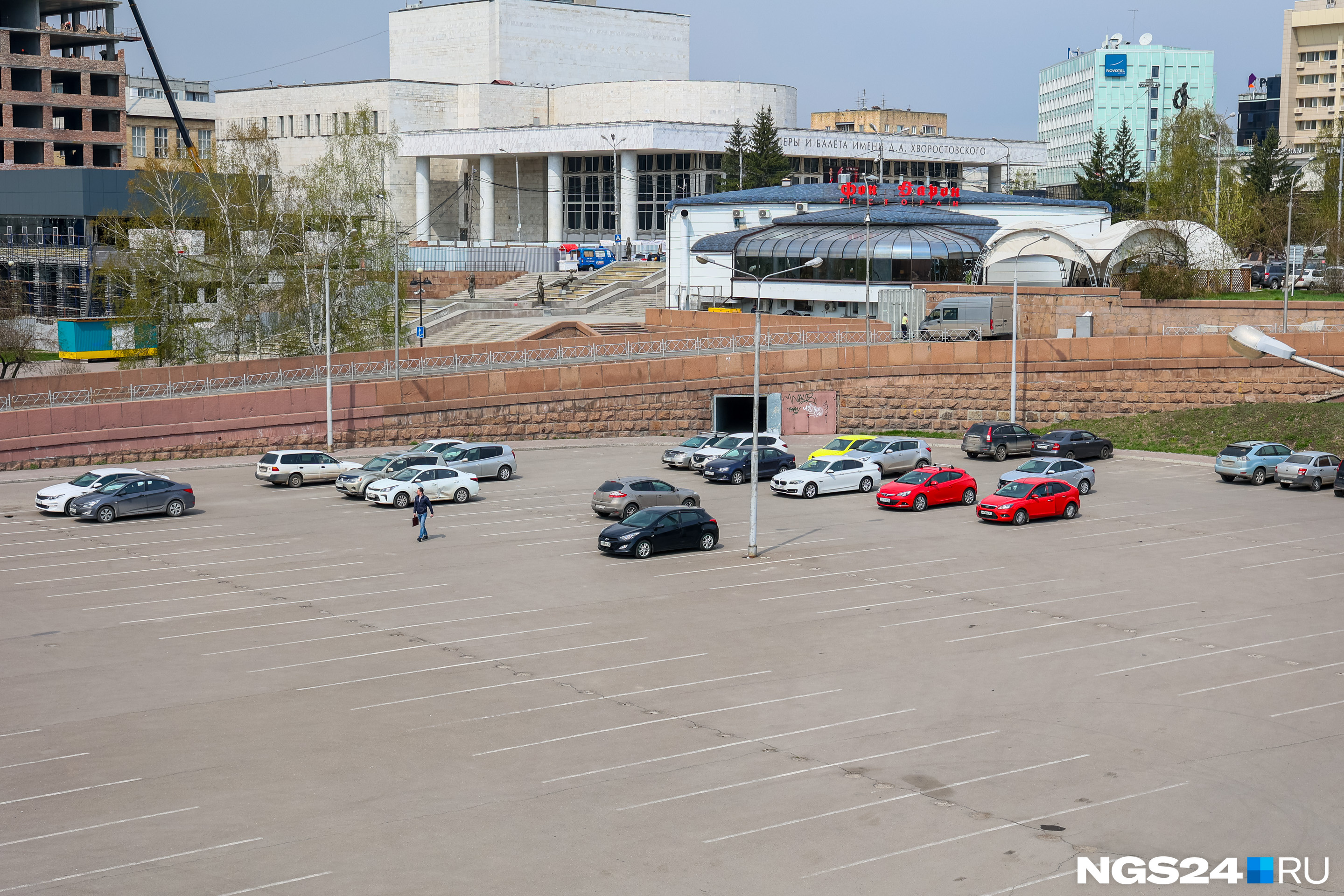 Парковка летом 2021-го Парковка летом 2021-го