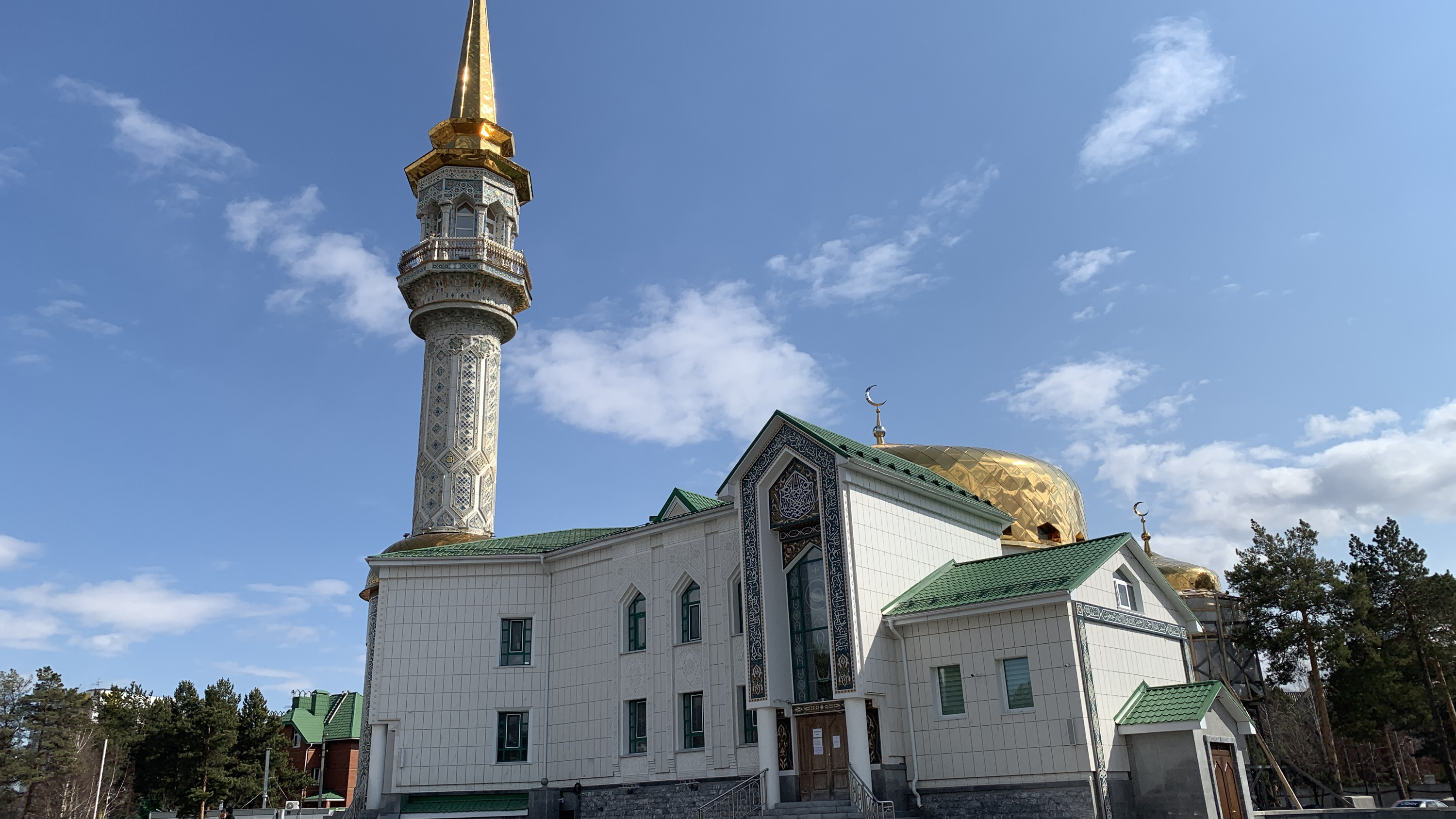 Мусульмане Югры отмечают один из главных праздников ислама — Ураза-байрам