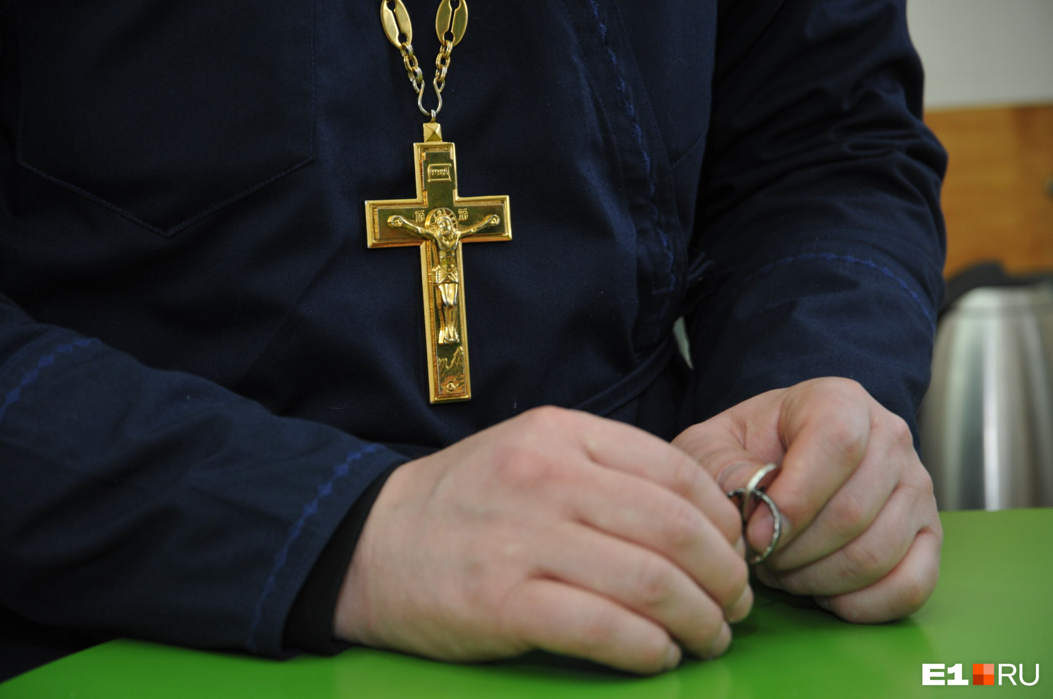 В Свердловской области повестки по мобилизации начали приходить священникам. Могут ли их призвать?