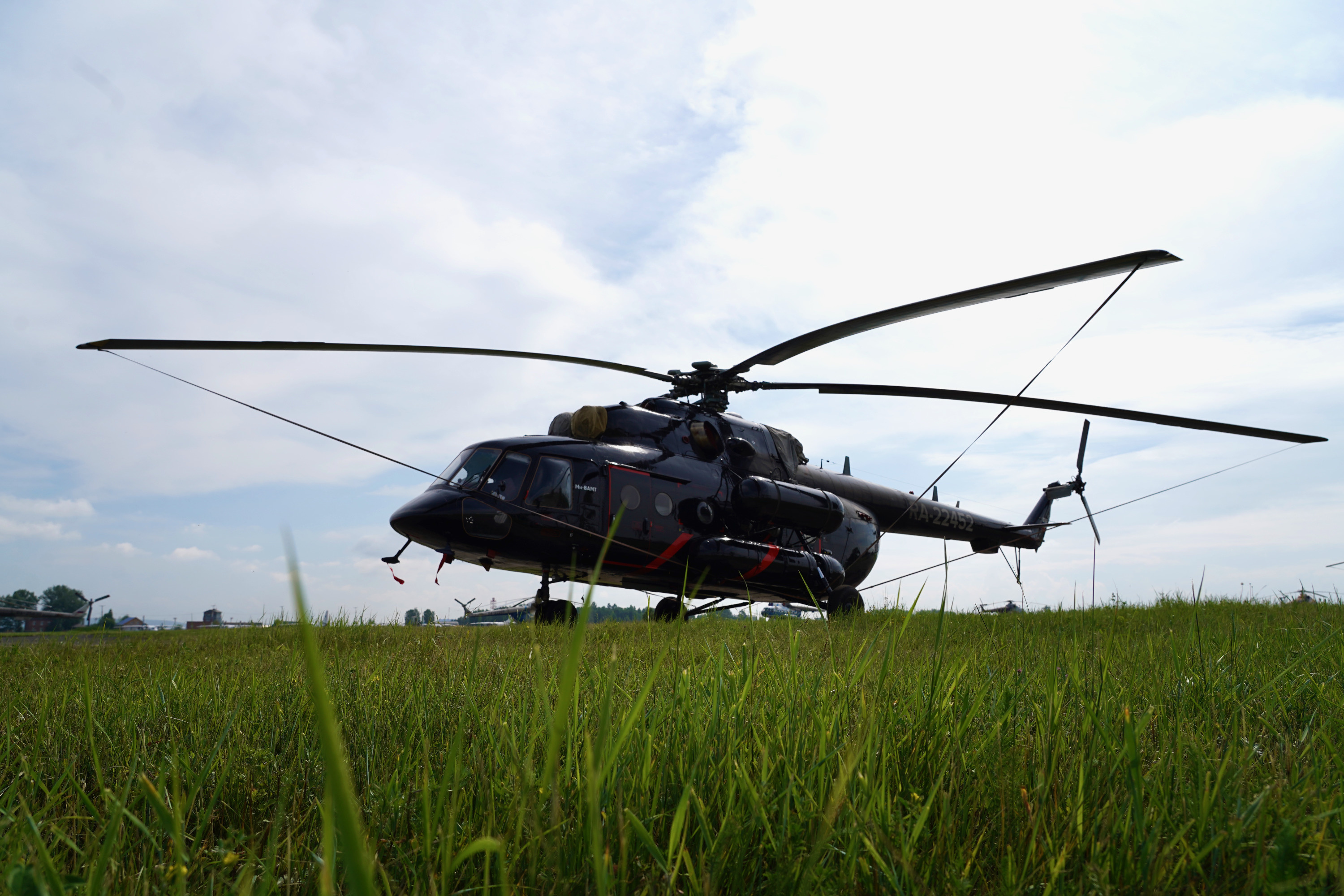 Вертолет «Ангары» совершил аварийную посадку в Иркутской области