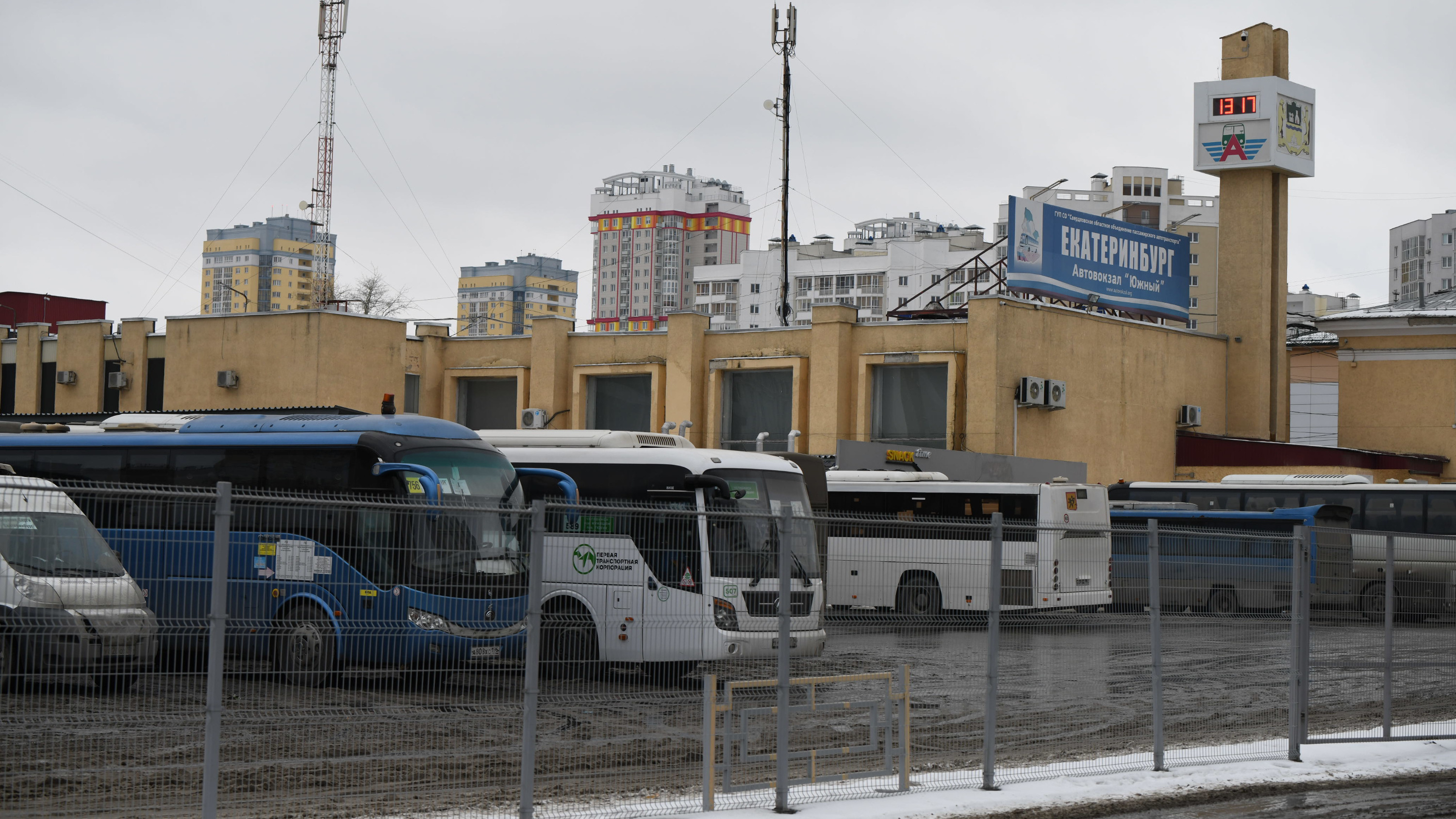 Из-за снегопада на Урале отменили десяток междугородних автобусов. Полный список