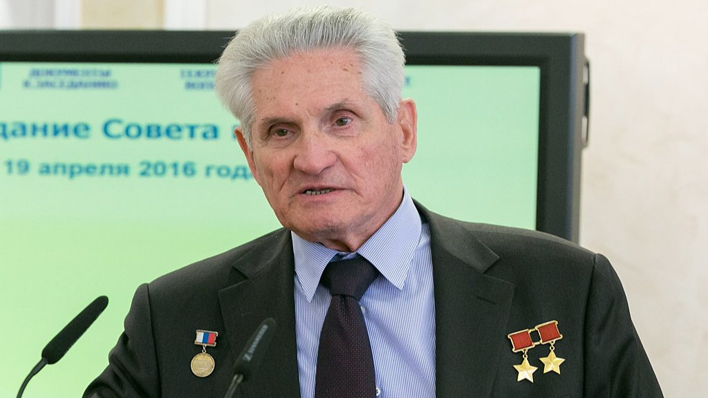 Проведший юность в Кузбассе космонавт Борис Волынов празднует 88-летие. Спросили, как он отмечает свой день рождения