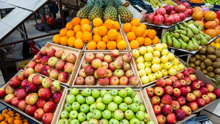Мы попросили диетологов назвать самые полезные фрукты — вот что они ответили