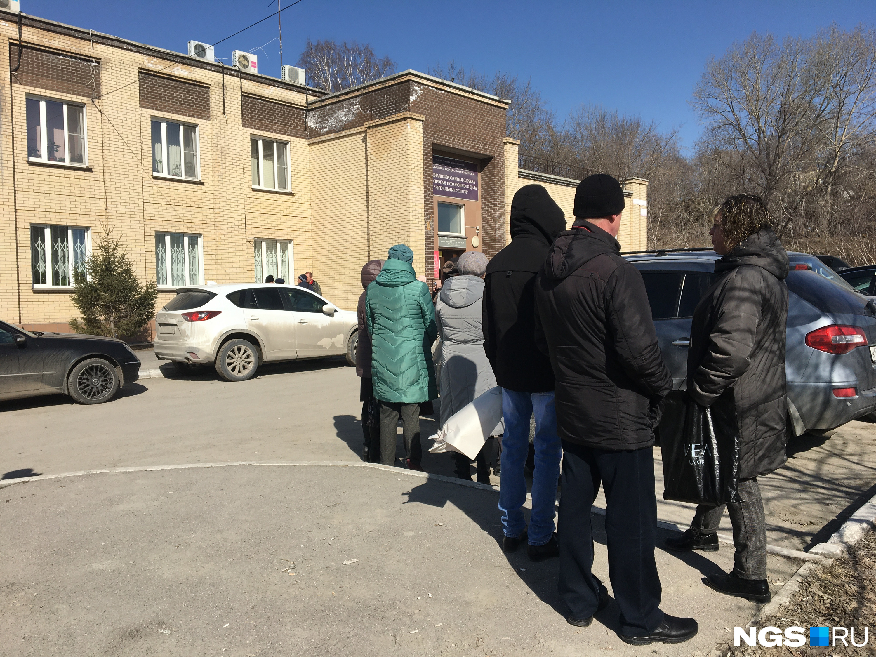 Проститься с Камилем прибыли представители татарской общины Проститься с Камилем прибыли представители татарской общины