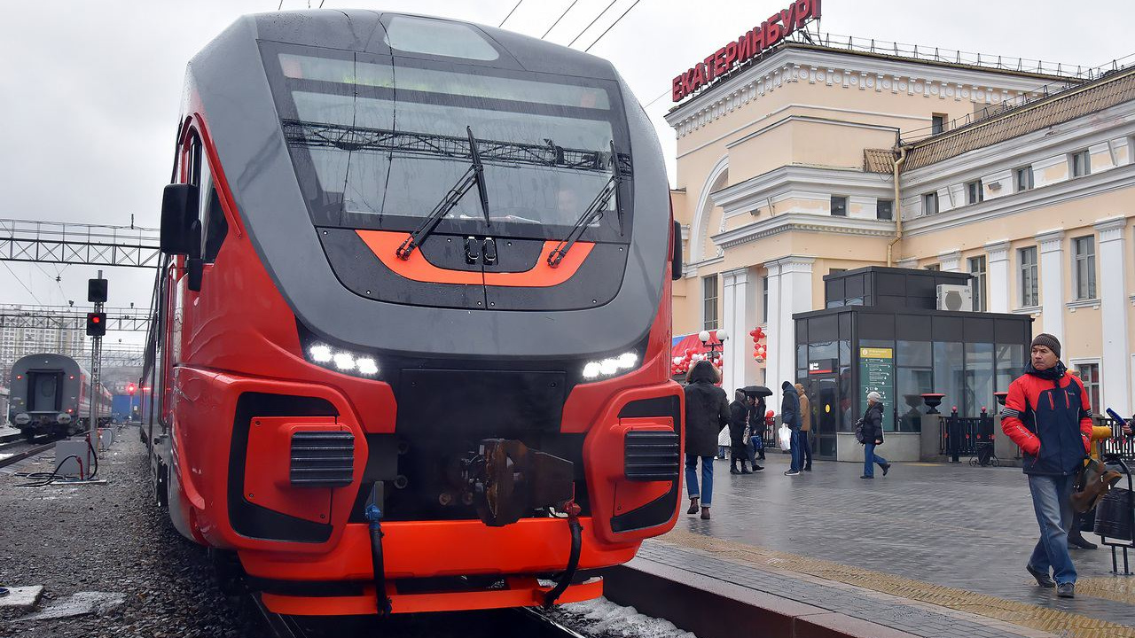 Между Екатеринбургом и Челябинском запустят дополнительные рейсы «Орлана». Публикуем расписание