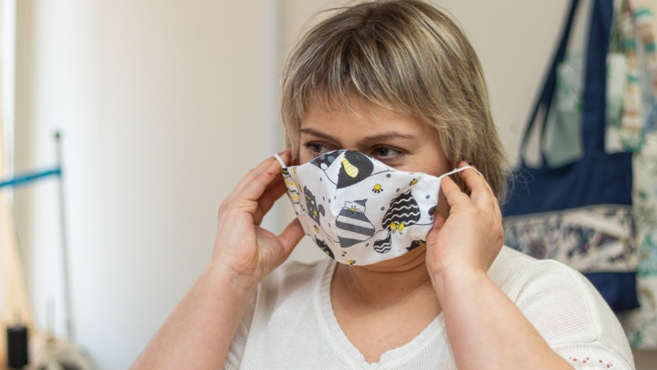 Оперштаб: в Прикамье возвращаются маски, контроль температуры и дезинфекция