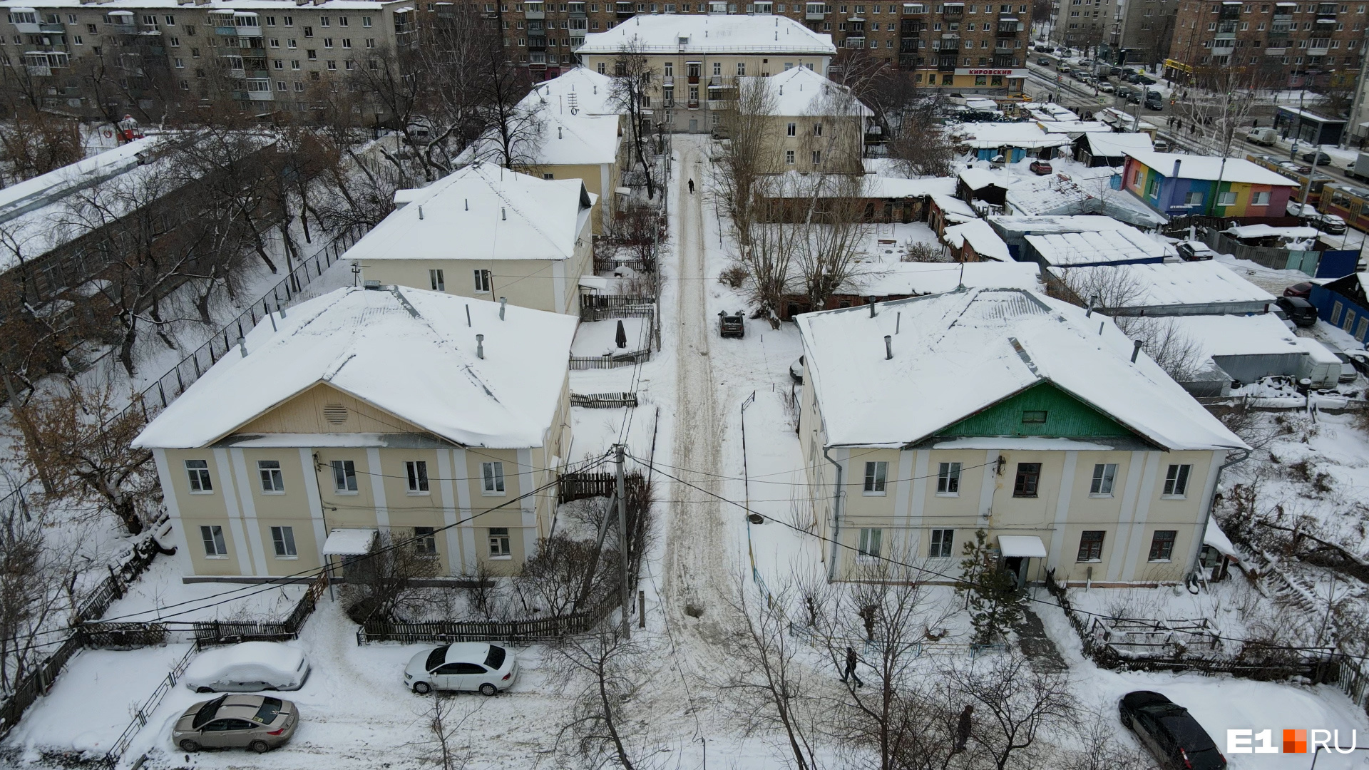 В уютном квартале двухэтажек снесут два дома которые ближе к улице Татищева