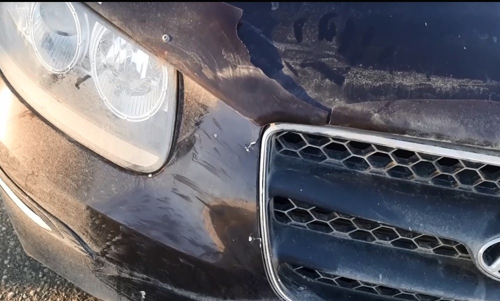 Автомобиль тоже поврежден Автомобиль тоже поврежден
