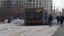 В Екатеринбурге 12 человек слегли с жестким отравлением после того, как поели шаурму
