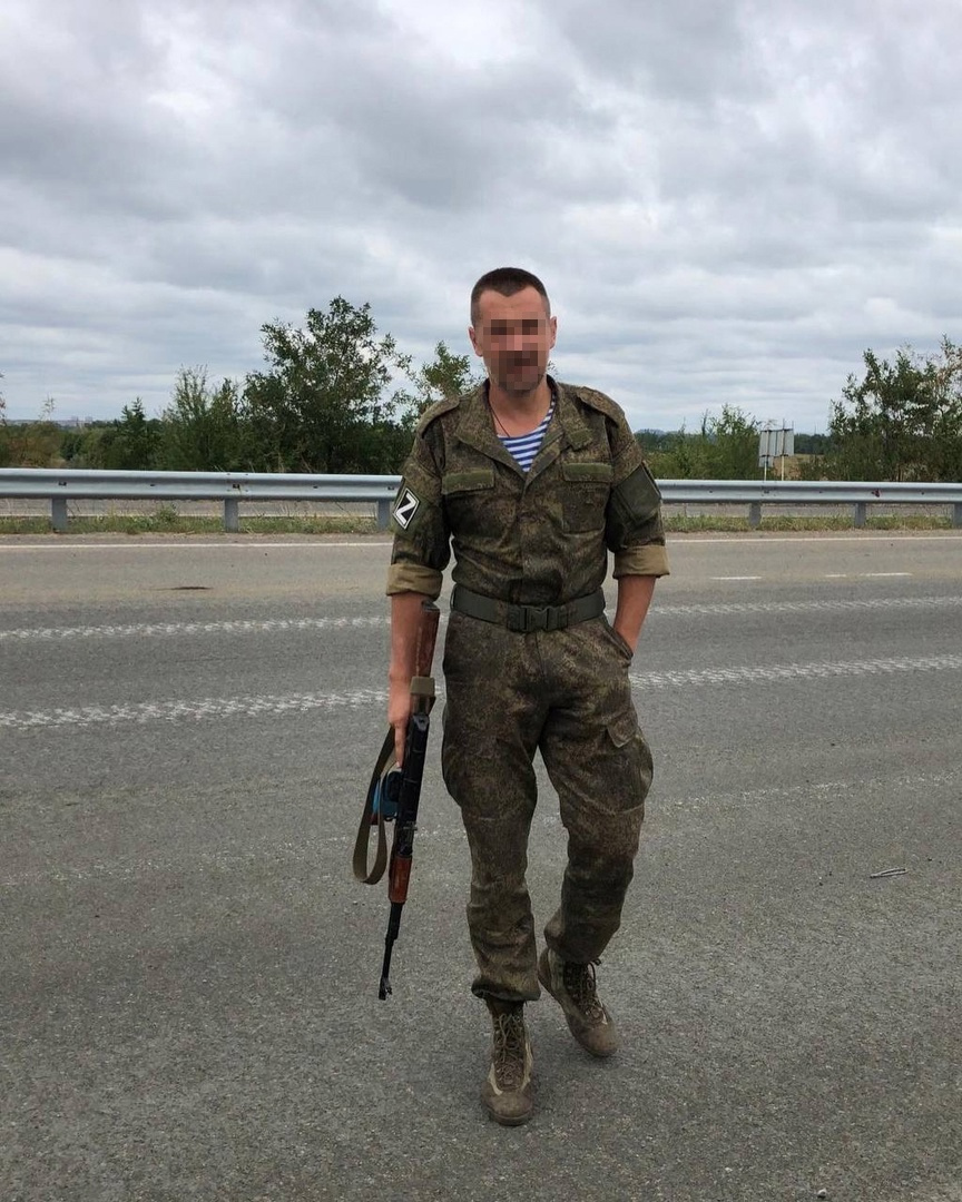 Сергей поддерживает российскую армию Сергей поддерживает российскую армию