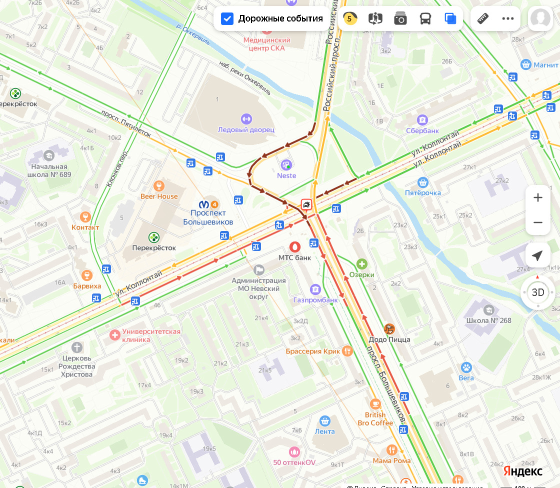 Водитель автомобиля заткнул проспект Большевиков трамваем