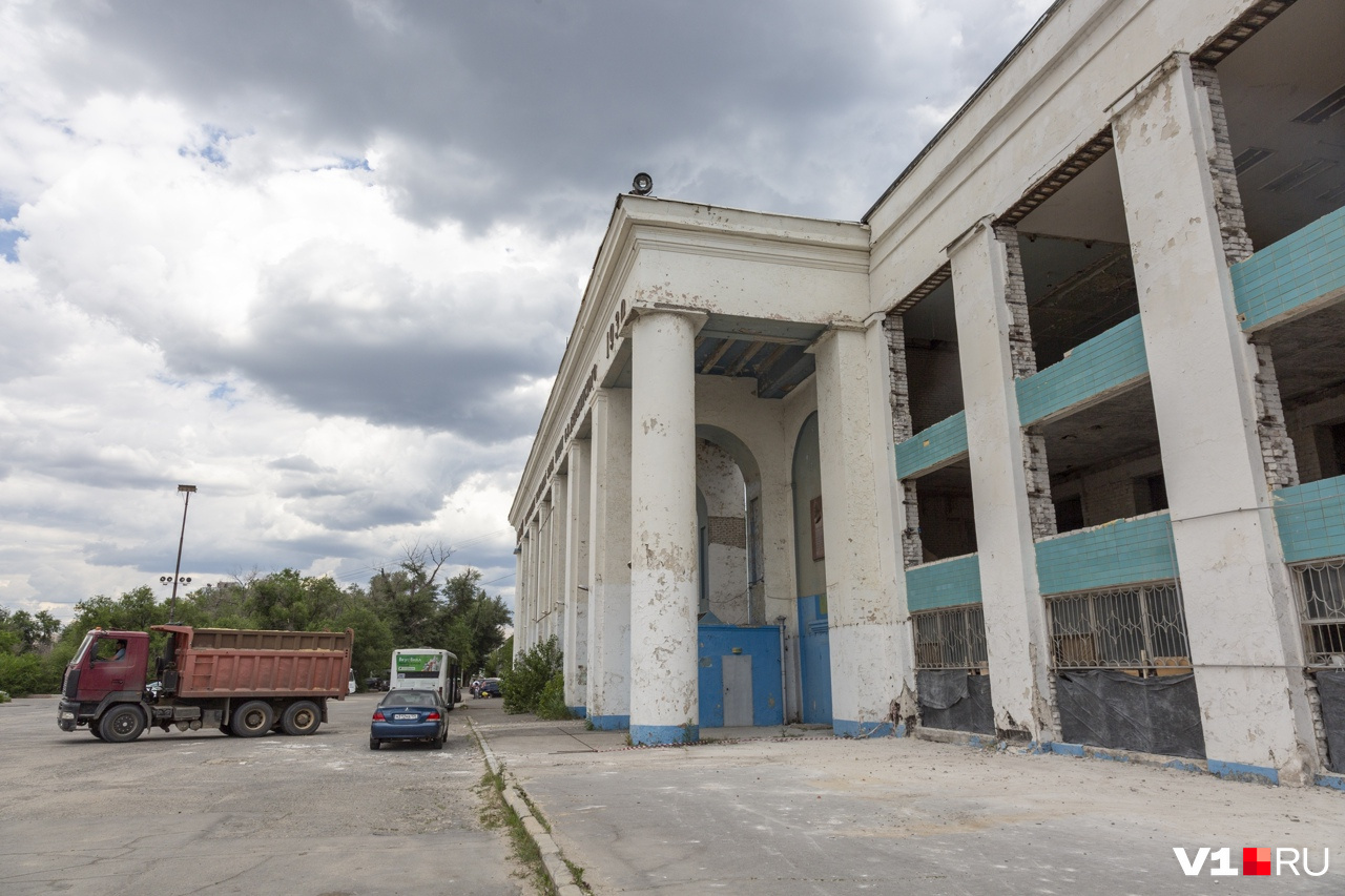 В Волгограде не согласовывали работы по сносу на проходных тракторного  завода - 24 июня 2022 - v1.ru