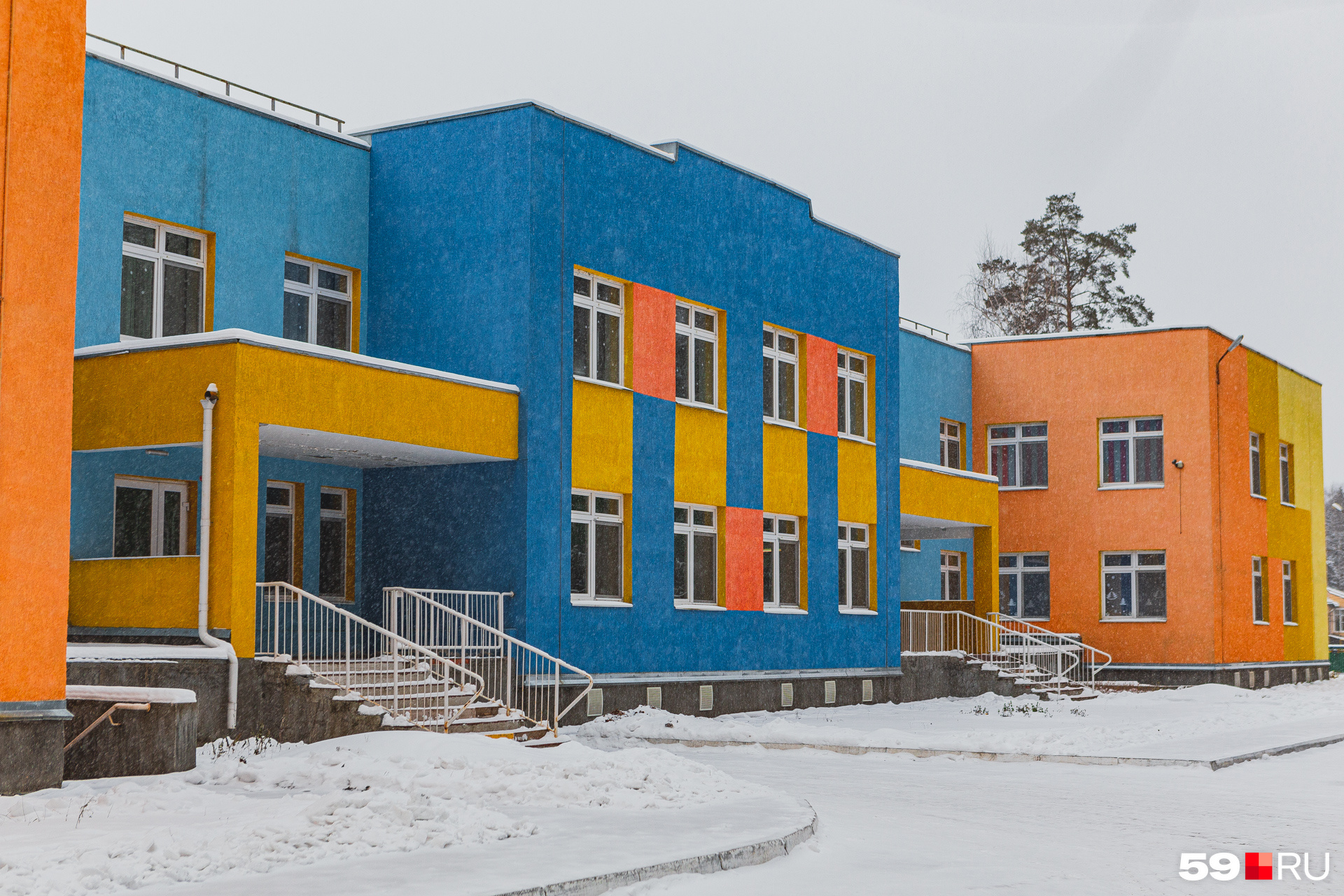 Для детей в «Боровиках» был построен новый корпус детского сада «Легополис»
