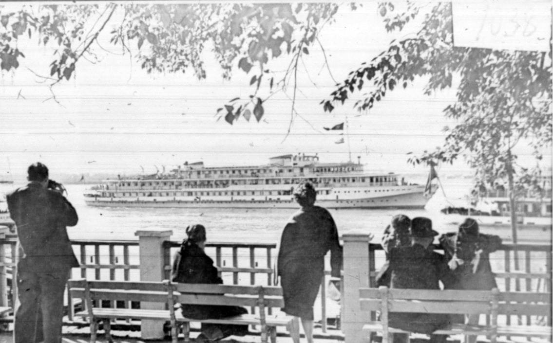 Вид на Волгу с набережной Куйбышевской пристани, 1960 год