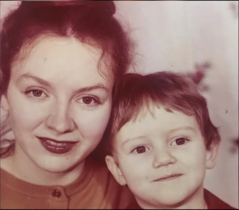 Лина Дианова с мамой — позже они наладили отношения